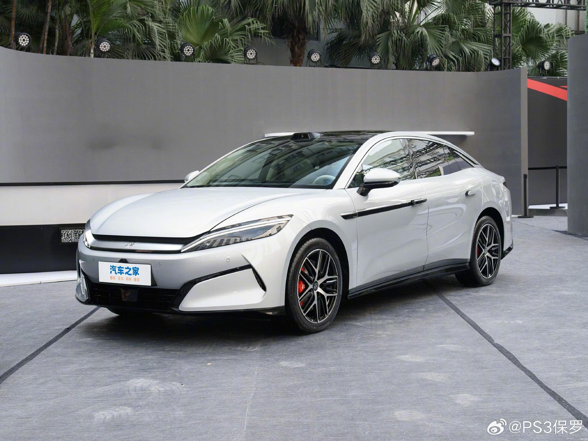 比亚迪汉L和唐L预售35万 电动超跑性能引关注