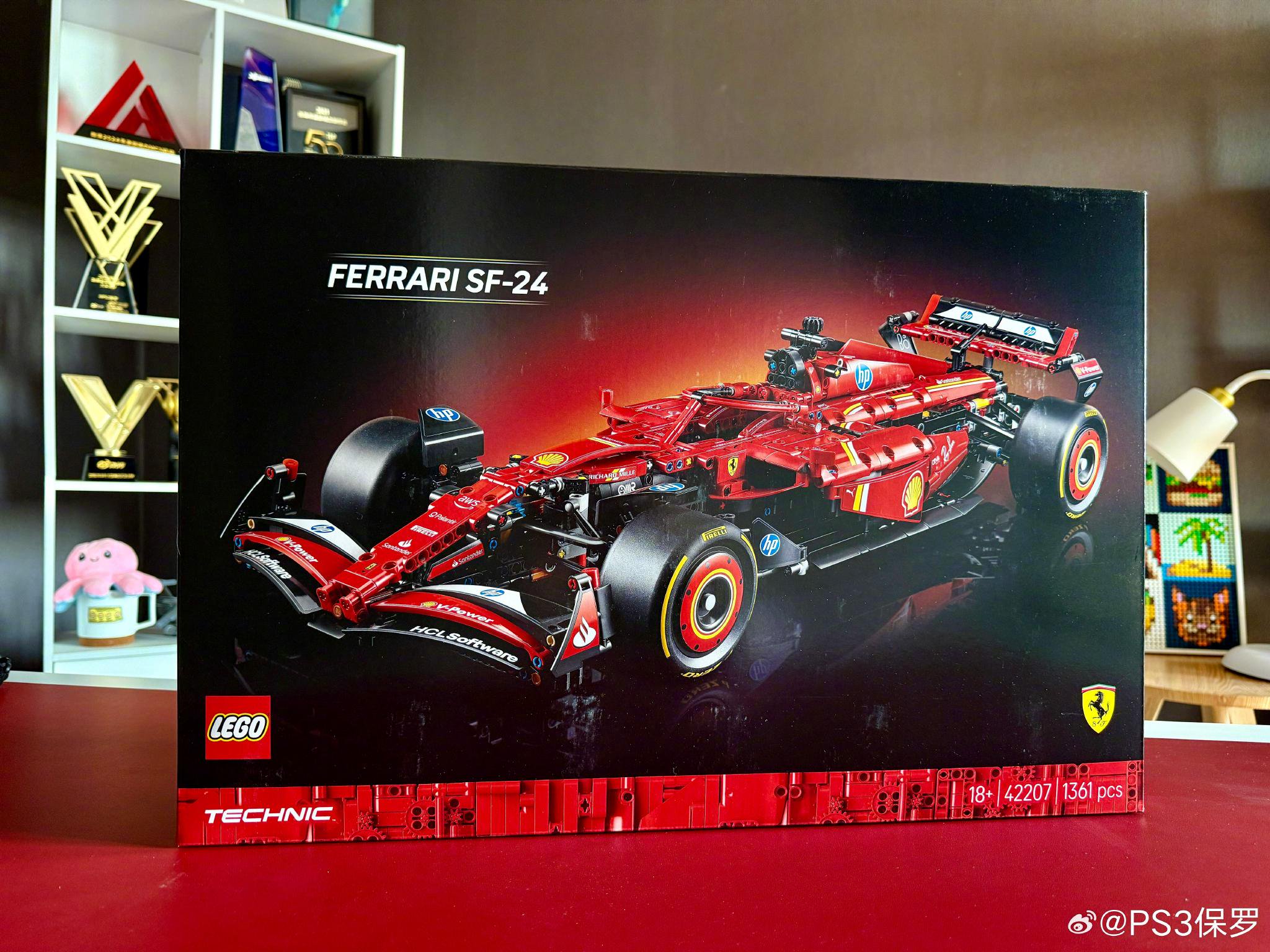 铁粉福利继续，来个爽的，1:8 乐高法拉利F1赛车SF-24，售价1999…