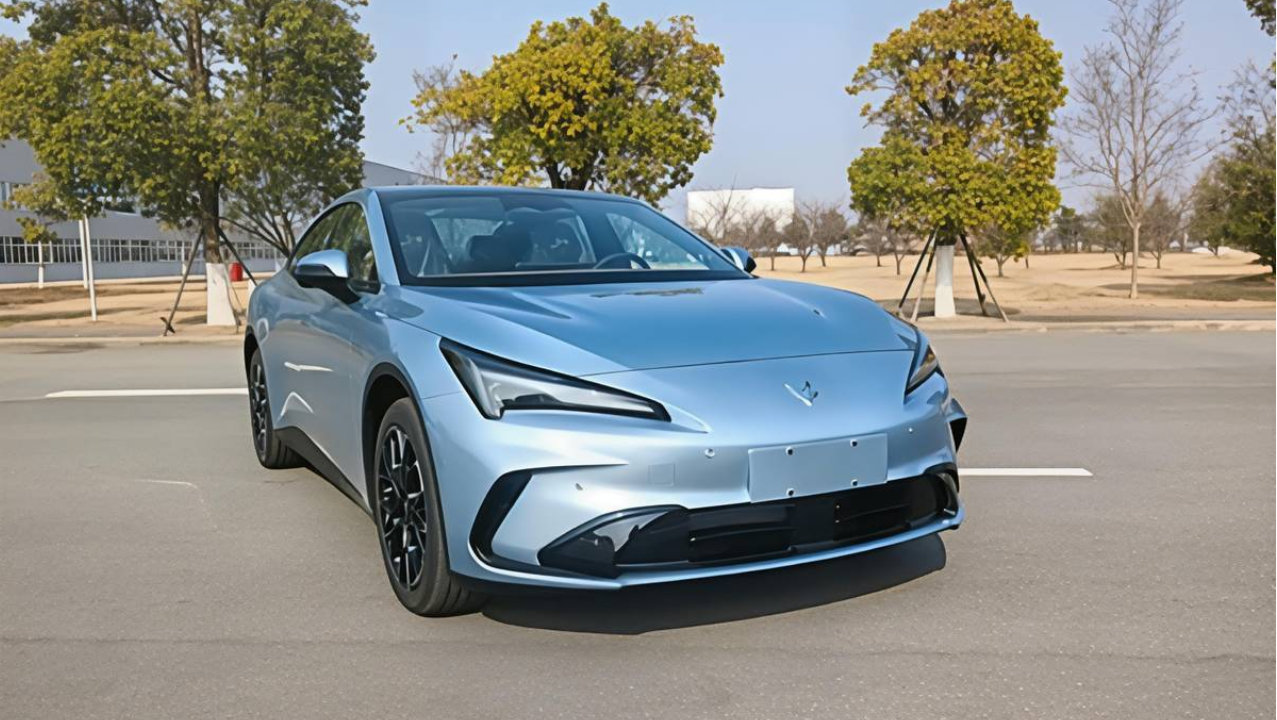 增程版补位，新款极狐阿尔法S5申报解析，12万级轿跑再添猛将