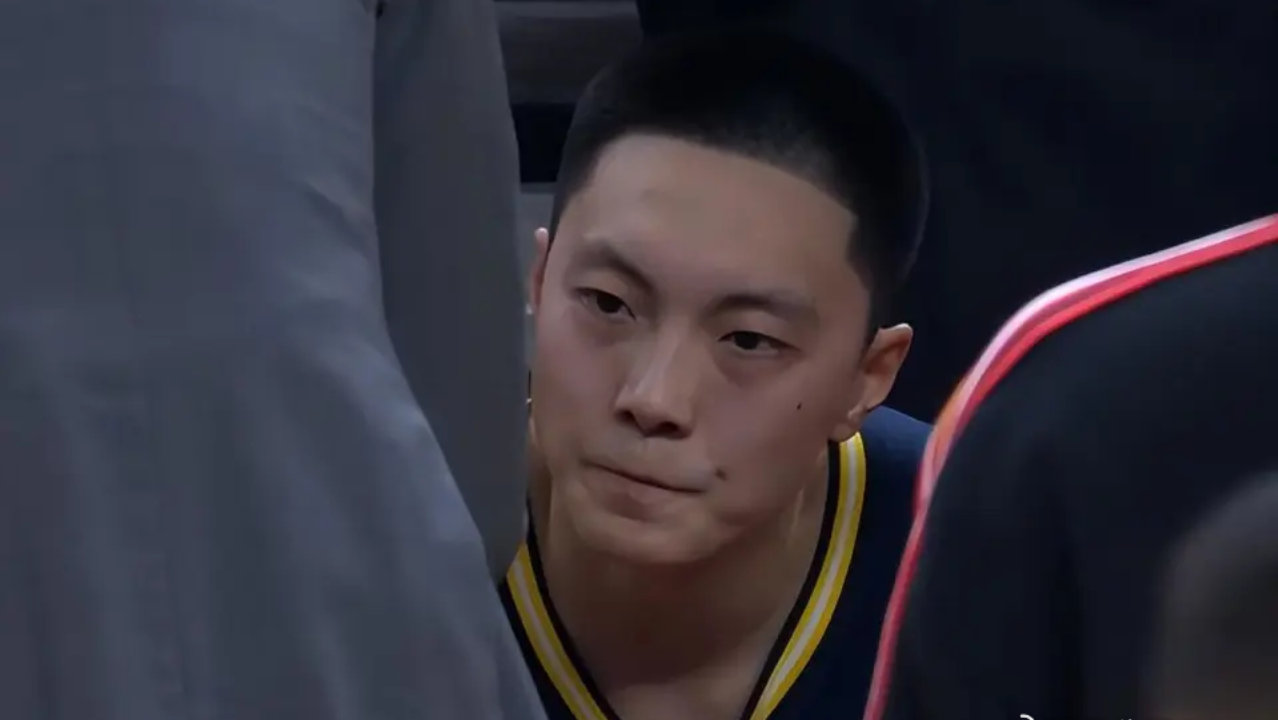 又是队长、又是顶薪、又是三分王，却打出最低正负值！球迷：负二代