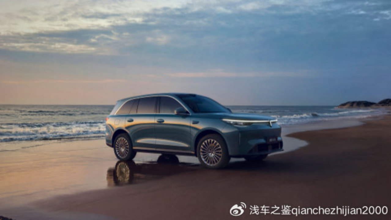 豪华大五座智能配置满配 魏牌V8X续航1659km 零百加速4.5秒