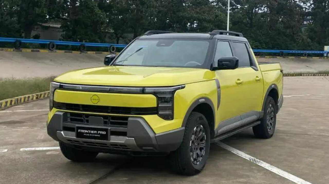 郑州日产锋坦Frontier Pro皮卡上市16.99万起，混动燃油潮玩潮改