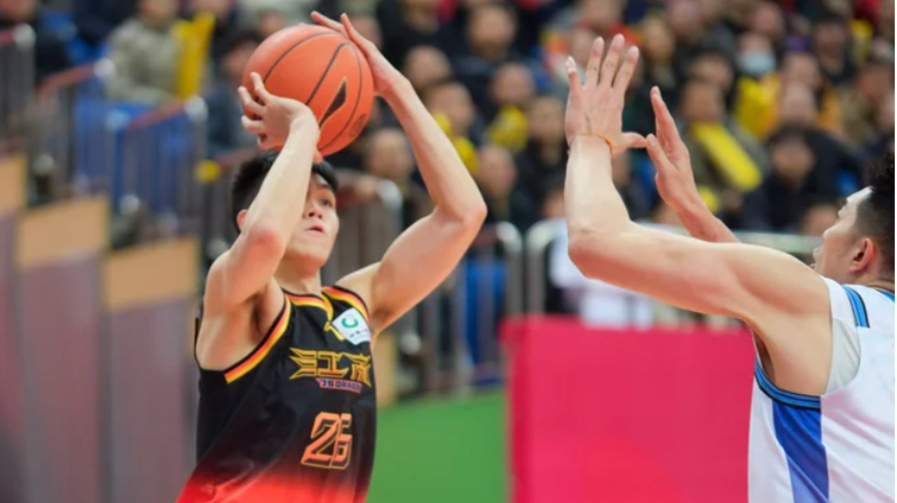 在郭士强面前狂轰29+4+8，正负值+28！球迷：国家队后卫线最佳答案