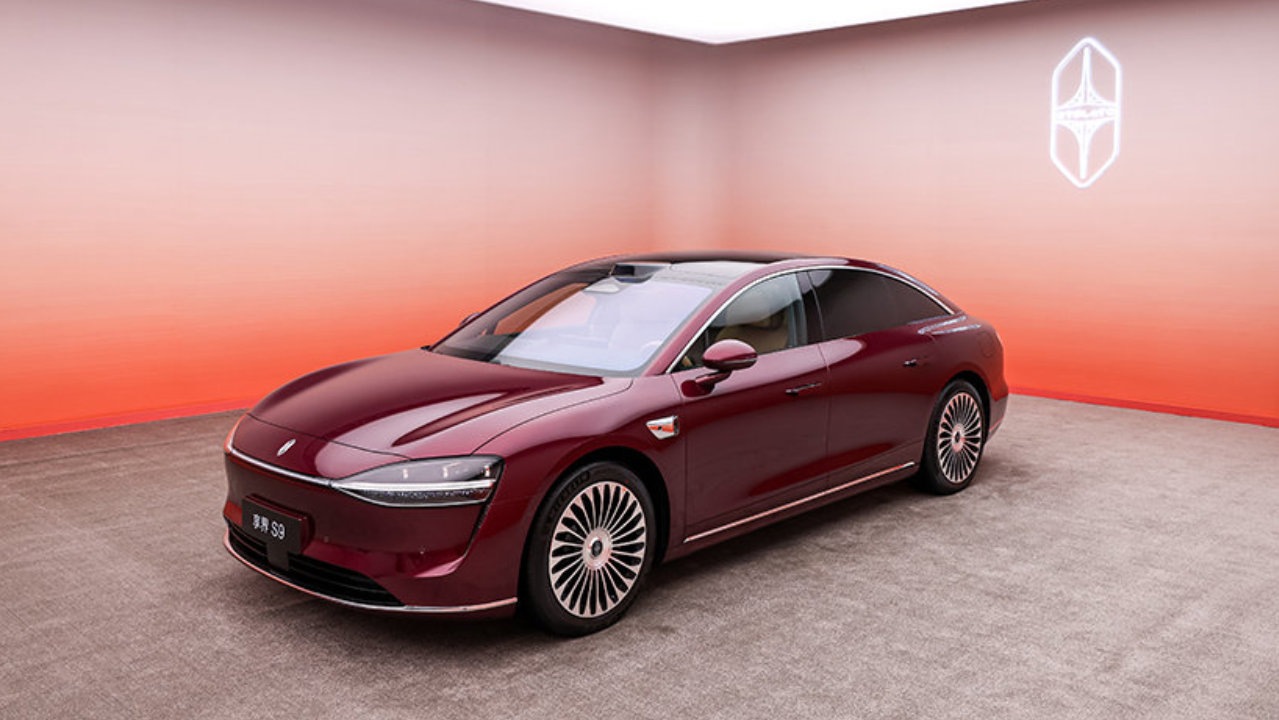 华为智驾满配！享界S9：豪华轿车的新答案