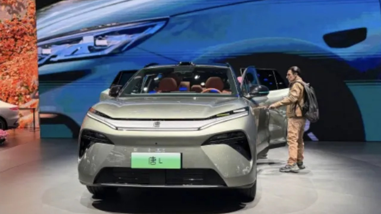 比亚迪唐L橄榄绿发布，补贴后21.48万起！升级车位到车位领航辅助