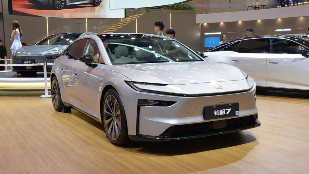 好饭不怕晚！20万能买丰田铂智7，你还考虑新势力？