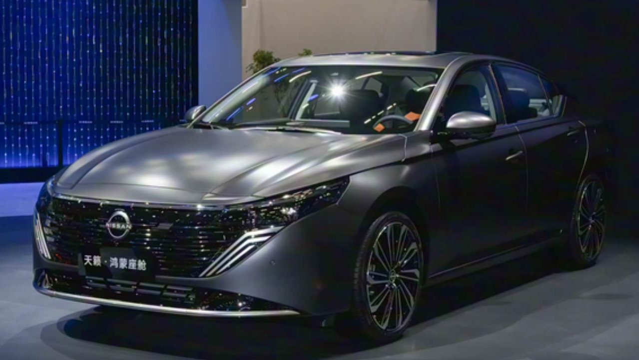 第一款搭载鸿蒙座舱的燃油车来了，限时卖12.99万起有戏吗？