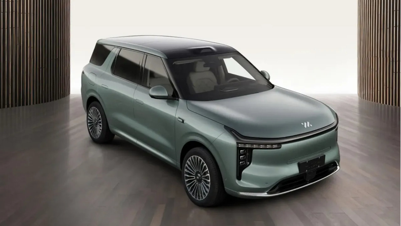 “小弟”LS8登场，智己的增程SUV牌桌再添硬货