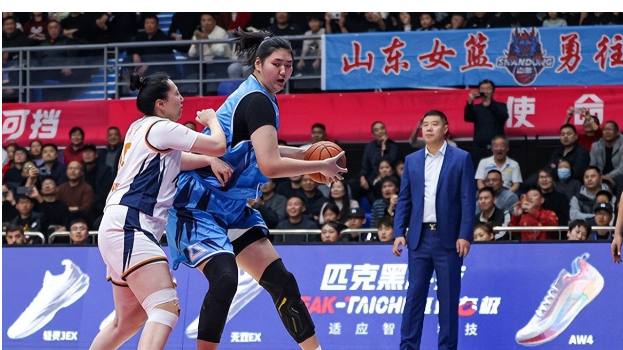 12分钟砍15+6！2米26张子宇WCBA首秀大闪耀：女版姚明借联赛练级