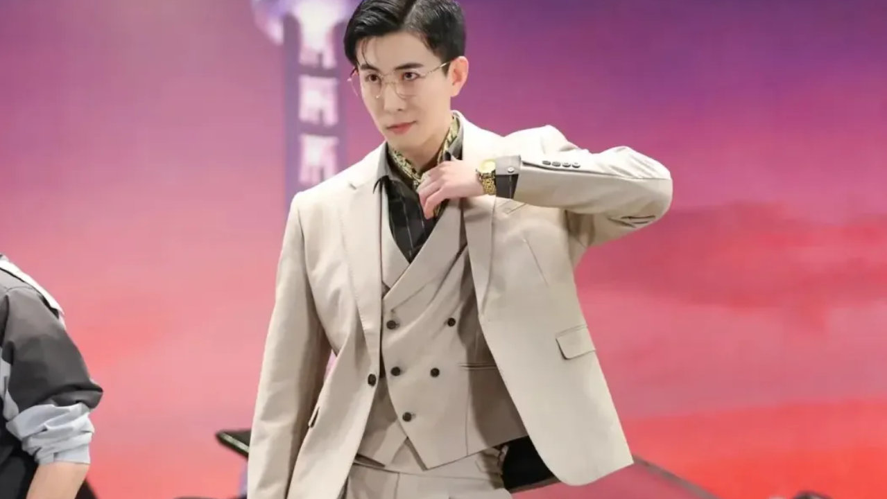 搞笑男星简直不要太反差！明明很油腻，却圈粉无数