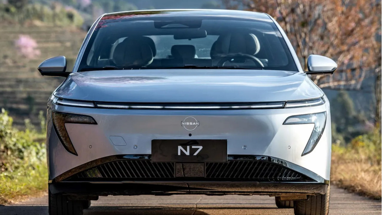 东风日产N7青春版上市，无框车门+8295P芯片，最高续航635公里