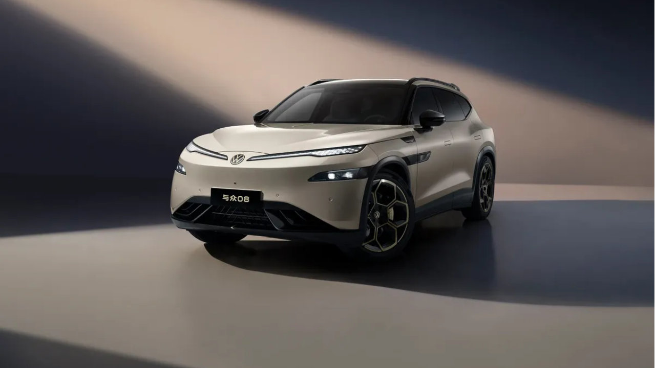 大众与众08内饰官图发布，环抱座舱+800V平台的纯电家用SUV