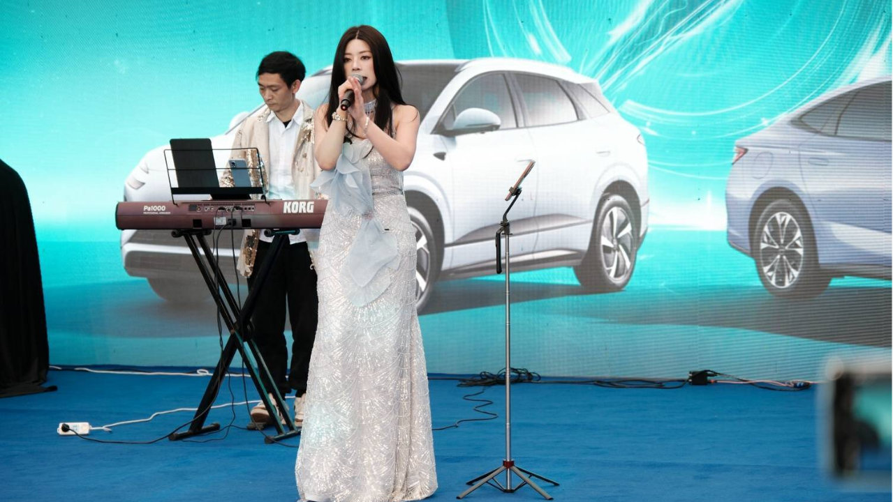 从“闪充”到“闪亮”比亚迪2026款海狮06EV＆海豹07EV上市贵阳站