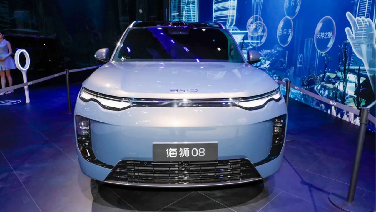 比亚迪海狮08北京车展首发，纯电续航900km+云辇-A重塑旗舰SUV