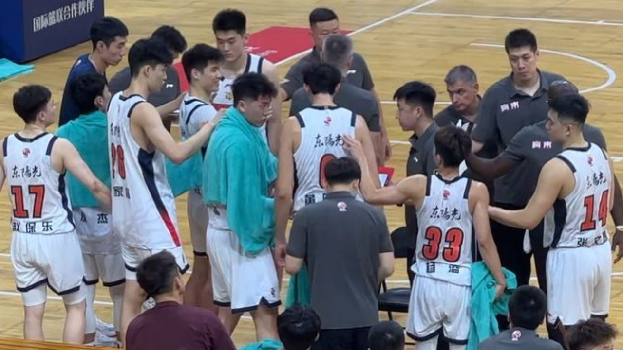 广东热身赛8分不敌深圳！徐杰7分，王洪泽砍24分，陈家政14分，黄明依