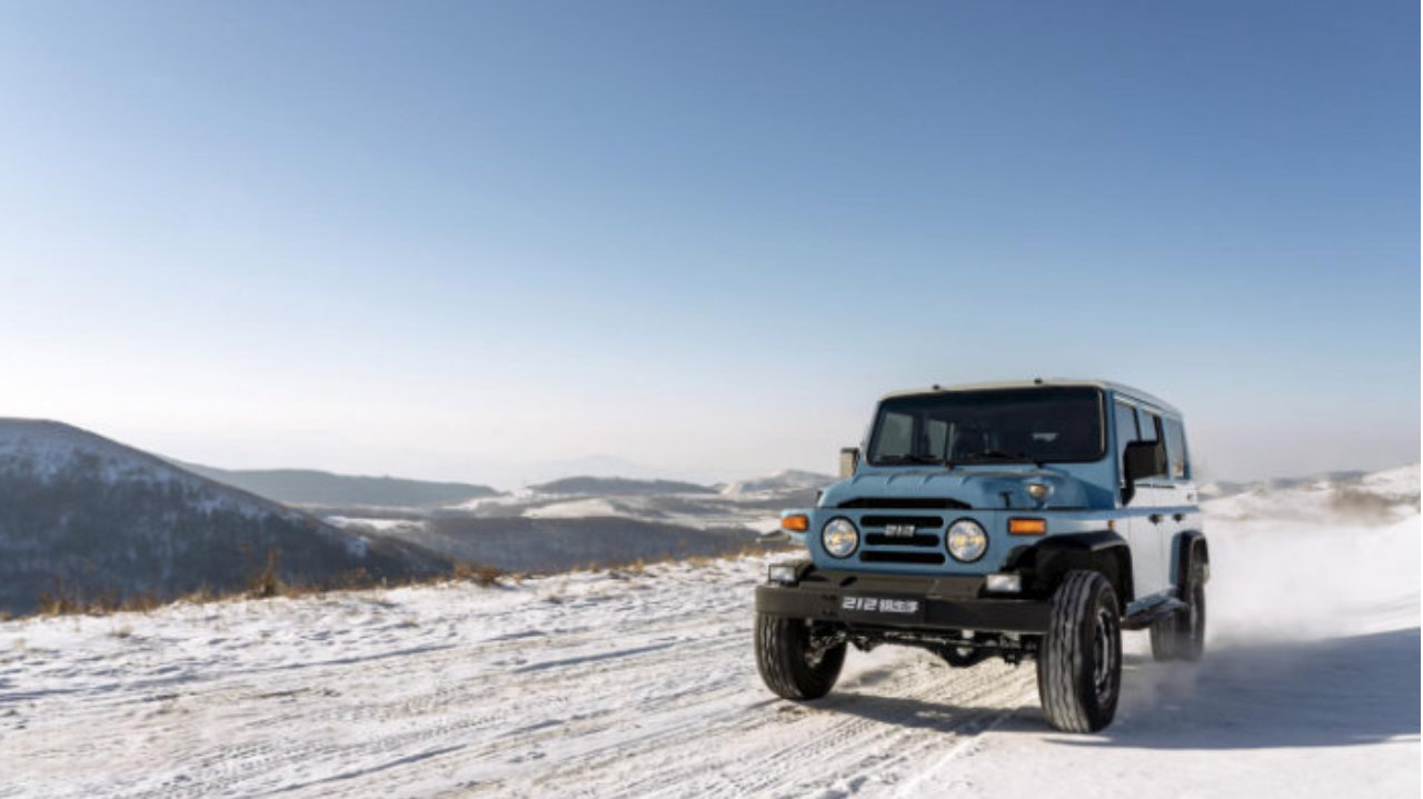 雪地上的倔强背影：212狙击手如何让情怀落地生根