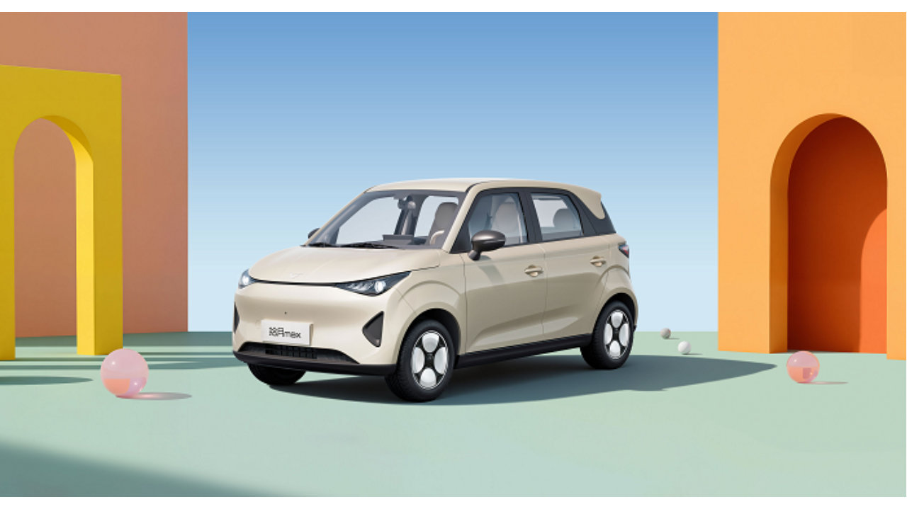 拾月max内饰首曝：12.8寸悬浮大屏怼脸上，A00级智能天花板