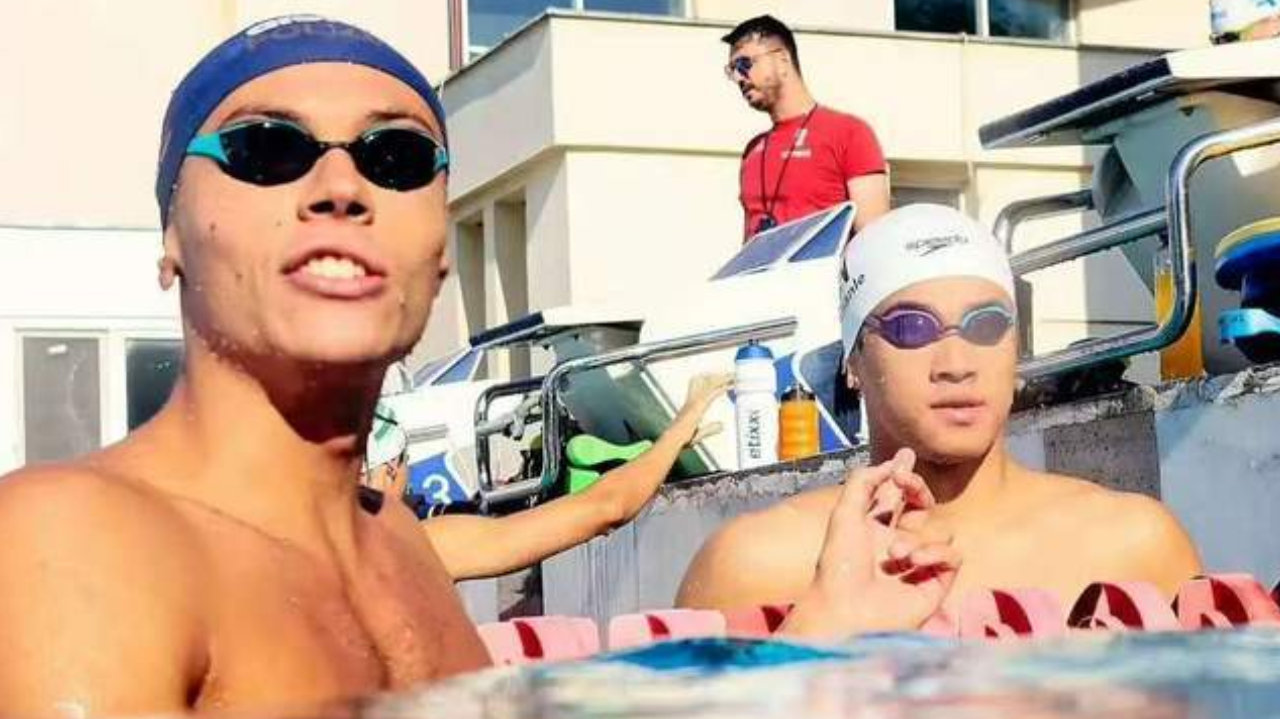 潘展乐和波波维奇合练竞争激烈，都游出了超出训练计划的惊人成绩