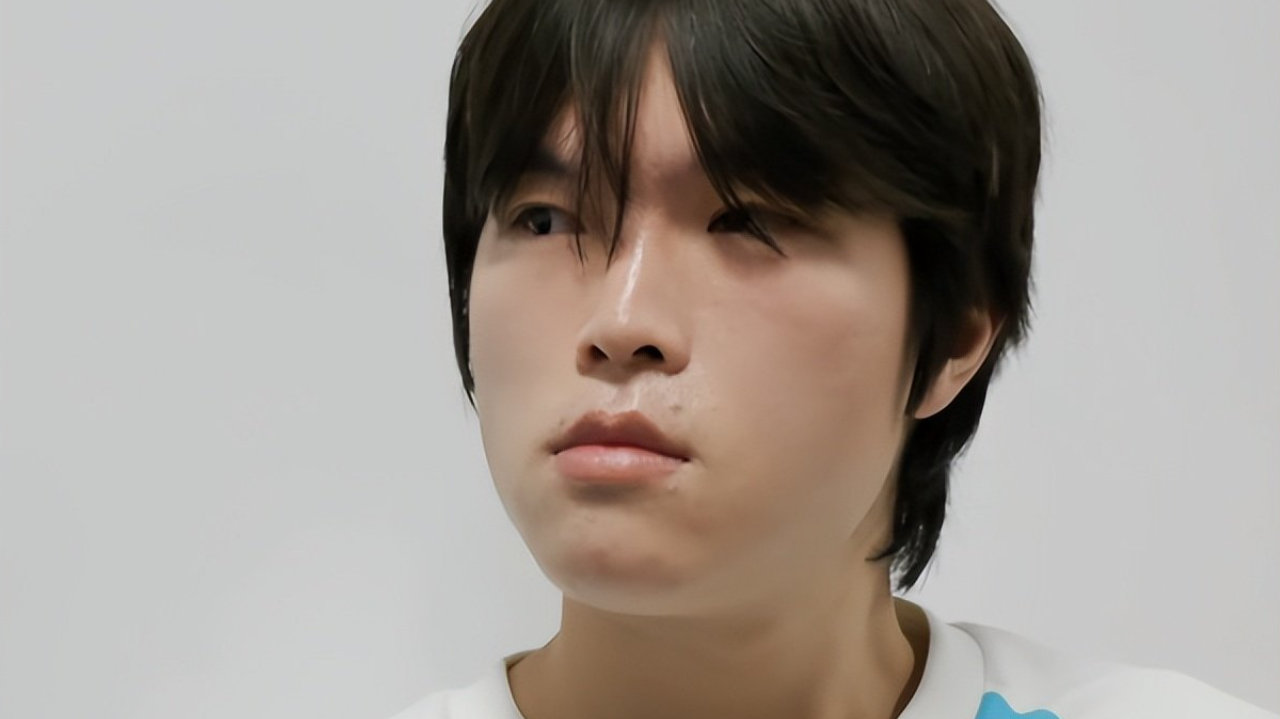 BLG胜决纪录片,丹尼频繁给Bin竖大拇指,夸他TP用的很好 BLG胜决纪录片,丹尼频繁给Bin竖大拇指,夸他TP用的很好
