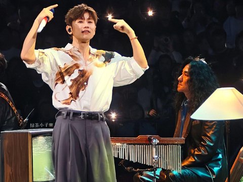 张杰未LIVE巡演直拍引粉丝陶醉