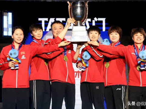 为何别人打张本美和险象环生，孙颖莎却像在虐菜？王励勤早暗示了