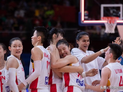 韩旭被弃用！中国女篮亚运12人确定：刘禹彤回归，张子宇继续入选