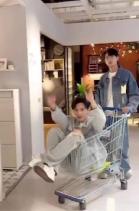 还回来吃饭吗 oc宝贝