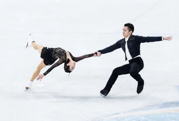 第9金!花样滑冰双人自由滑,“葱桶”组合夺得金牌!休闲区蓝鸢梦想 - Www.slyday.coM 第9金!花样滑冰双人自由滑,“葱桶”组合夺得金牌!休闲区蓝鸢梦想 - Www.slyday.coM