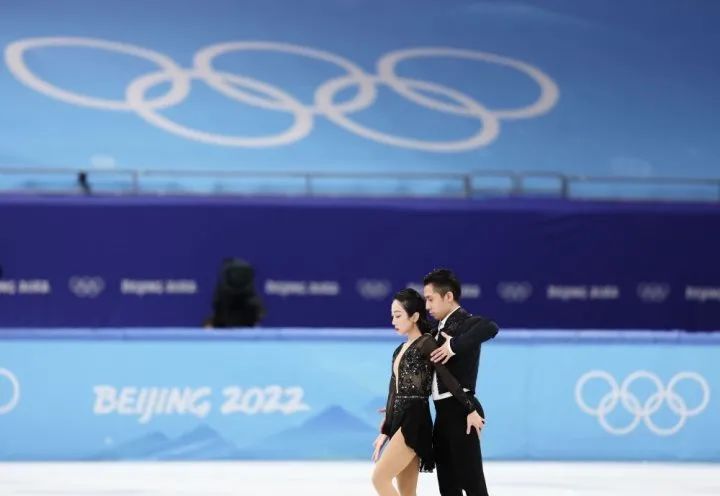 第9金!花样滑冰双人自由滑,“葱桶”组合夺得金牌!休闲区蓝鸢梦想 - Www.slyday.coM 第9金!花样滑冰双人自由滑,“葱桶”组合夺得金牌!休闲区蓝鸢梦想 - Www.slyday.coM