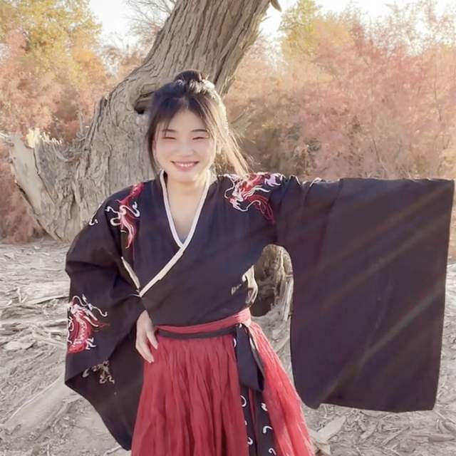 网红“灰太狼的羊”老公回应!斥责其出轨在先,还向其索要200万休闲区蓝鸢梦想 - Www.slyday.coM 网红“灰太狼的羊”老公回应!斥责其出轨在先,还向其索要200万休闲区蓝鸢梦想 - Www.slyday.coM