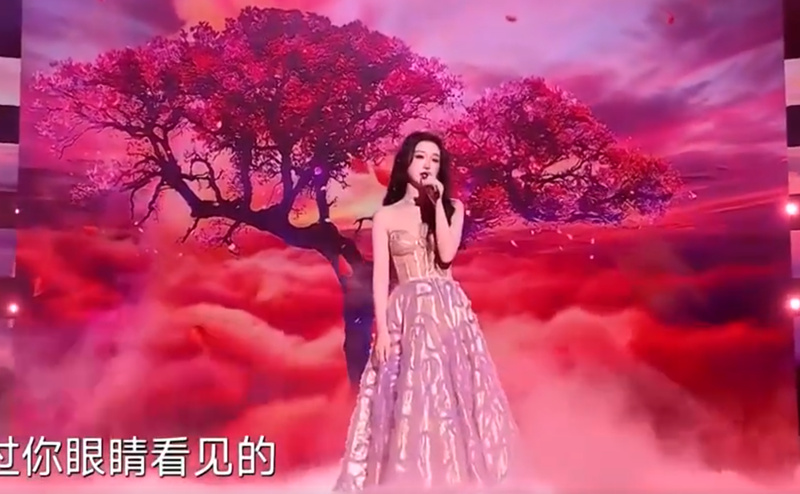 跨年晚会八大热搜:程潇“假唱”,薛之谦唱得太难听,何炅又哭了休闲区蓝鸢梦想 - Www.slyday.coM 跨年晚会八大热搜:程潇“假唱”,薛之谦唱得太难听,何炅又哭了休闲区蓝鸢梦想 - Www.slyday.coM