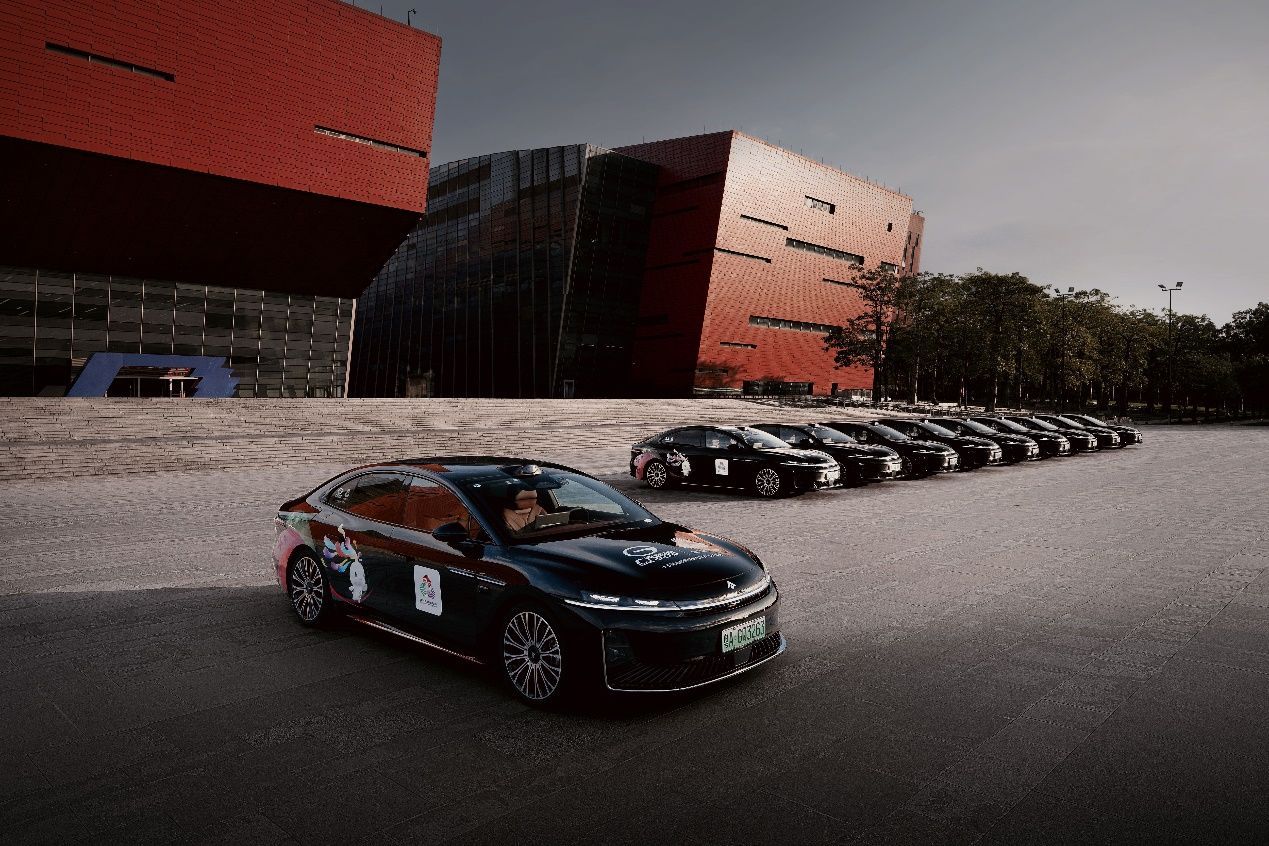 展现大湾区智造硬实力 广汽昊铂A800服务十五运贵宾