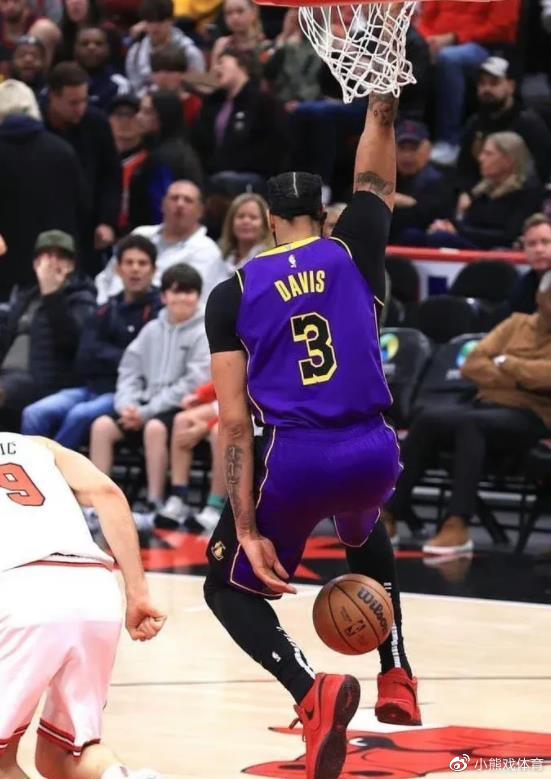 詹姆斯浓眉或迎强力帮手