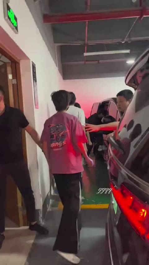 燃尽了路透 陈奕恒左奇函