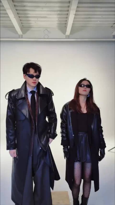 李飞出单曲噜超级洗脑 李飞李飞，没有脊椎，我叫李逗逗，排在他后头！