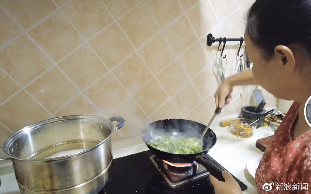 58岁自驾阿姨苏敏出走2年后首次回家:离婚,还彼此自由休闲区蓝鸢梦想 - Www.slyday.coM 58岁自驾阿姨苏敏出走2年后首次回家:离婚,还彼此自由休闲区蓝鸢梦想 - Www.slyday.coM