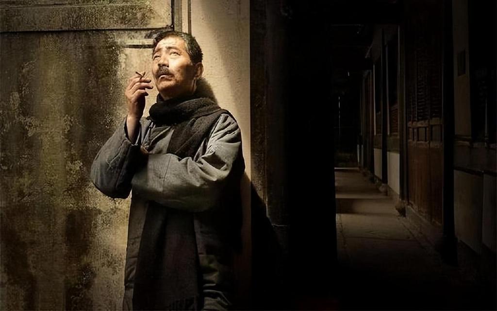 撞倒“碰瓷”者后,车夫并未将其送至医院,为何鲁迅却感动不已?|鲁迅_新浪新闻