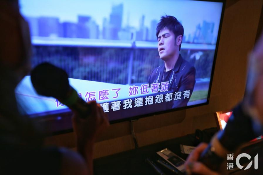 感染新冠，港大又有新发现丨<a href=