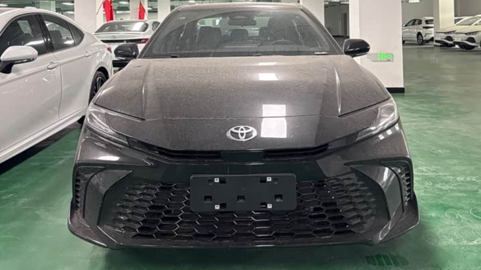 丰田将“价格战”打到底！凯美瑞跌至12.18万，月销量涨到15526辆