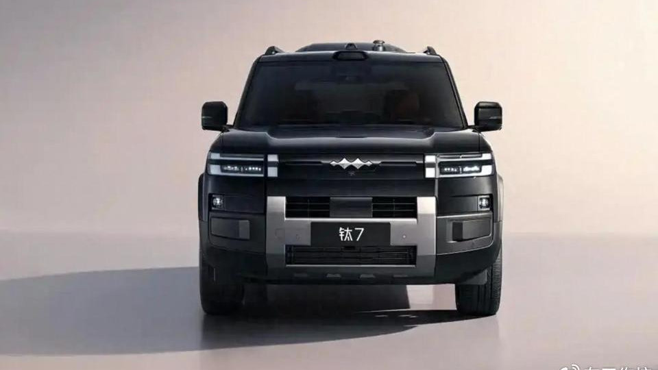 上市就成“爆款”！首月热销11674台！方程豹钛7到底有多能打？