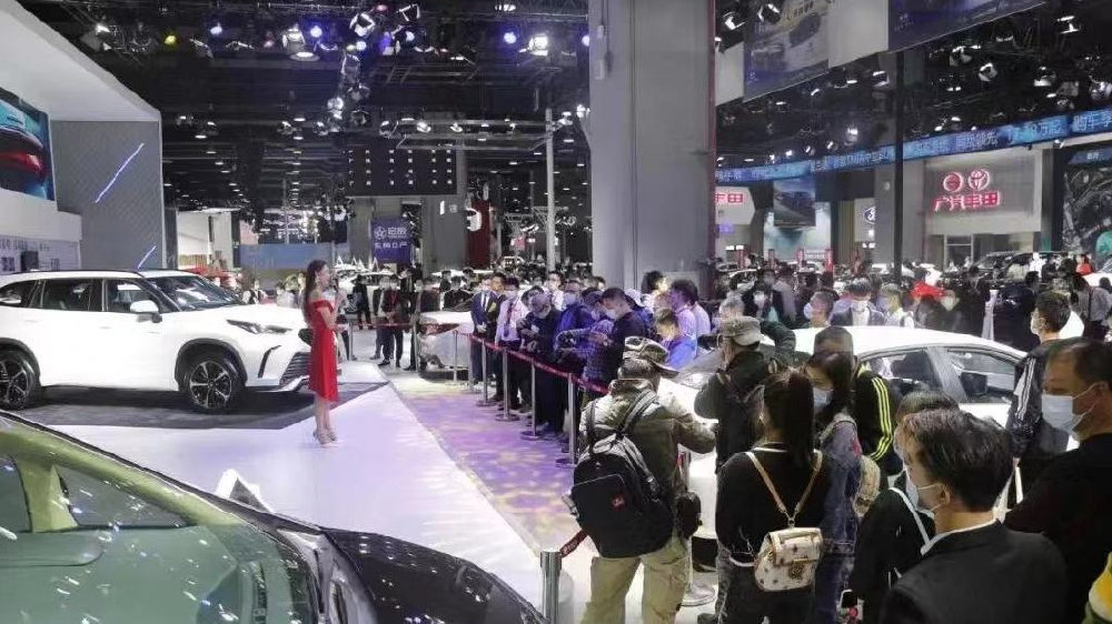 挑战重重的2022年，中国车市都经历了哪些故事？
