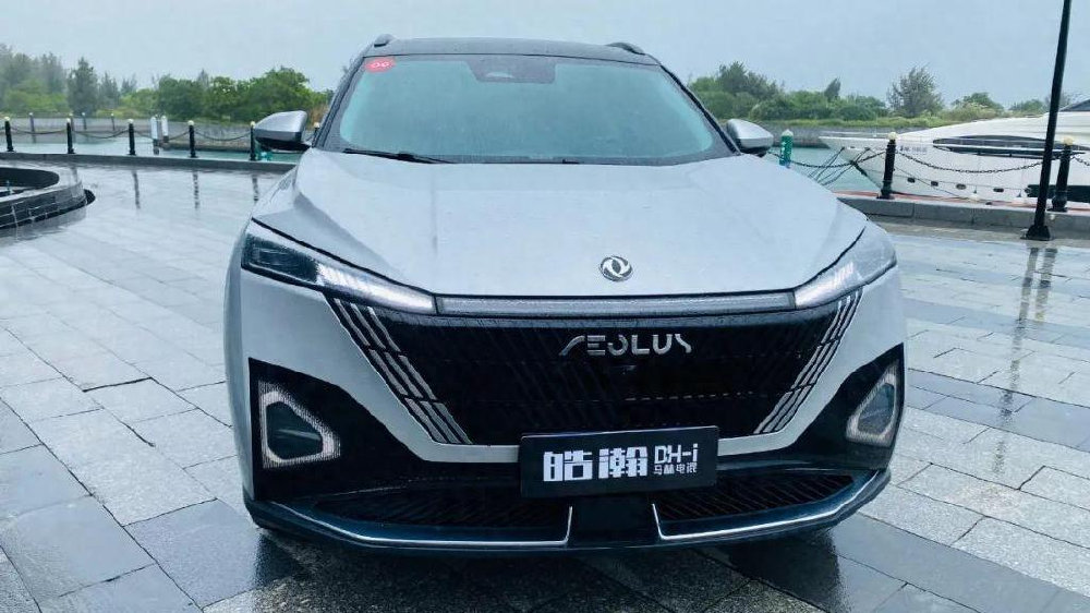 寒冬彻骨，难得这款超值混动SUV暖心上班族