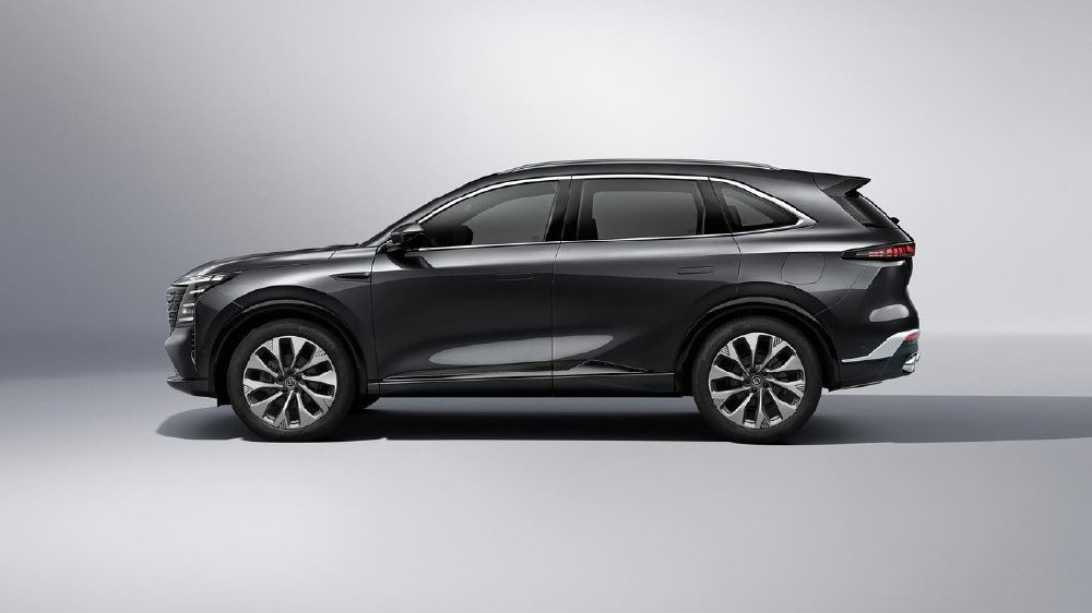 补贴后9.19万起，配2.0T+8AT，外观运动，就连车尾都有4根排气管