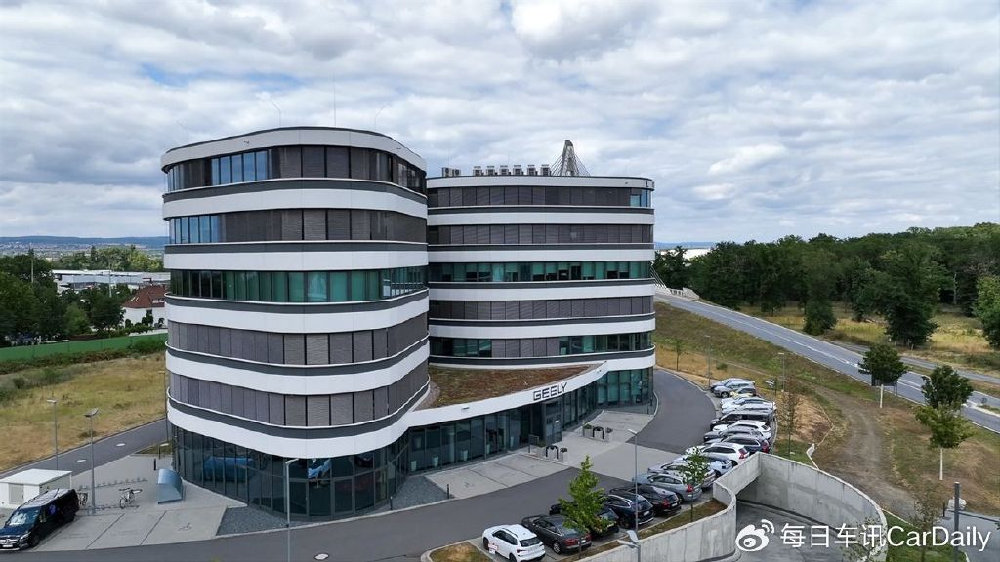 吉利德研首度解密：银河A7如何卷出“家轿驾控天花板”？