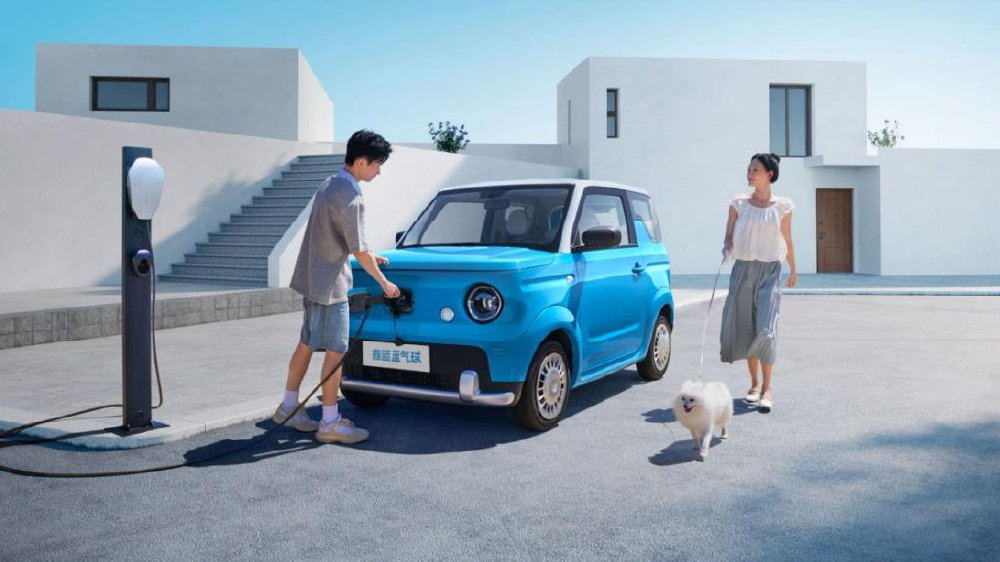 4.29万起的睿蓝蓝气球上市，微型电动车市场迎来新挑战者？