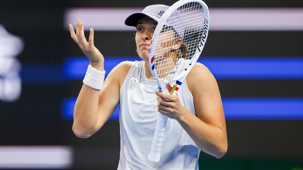 爆冷！斯瓦泰克中网生涯首败无缘八强，纳瓦罗首进八强终结其连胜