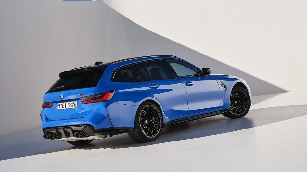 宝马推出“性能怪兽”，配3.0T+四驱，3.6秒破百，四根排气太霸气