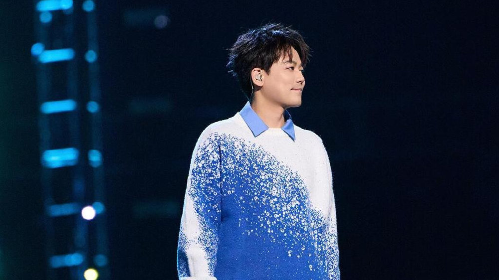 苏醒，看似在搞人情世故，实则是“真人间清醒”