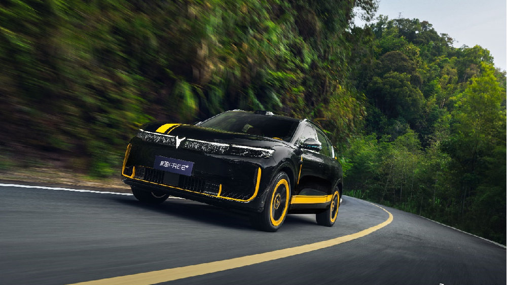 华系SUV驾控先锋 岚图FREE+运动定制版正式上市 售价27.99万元