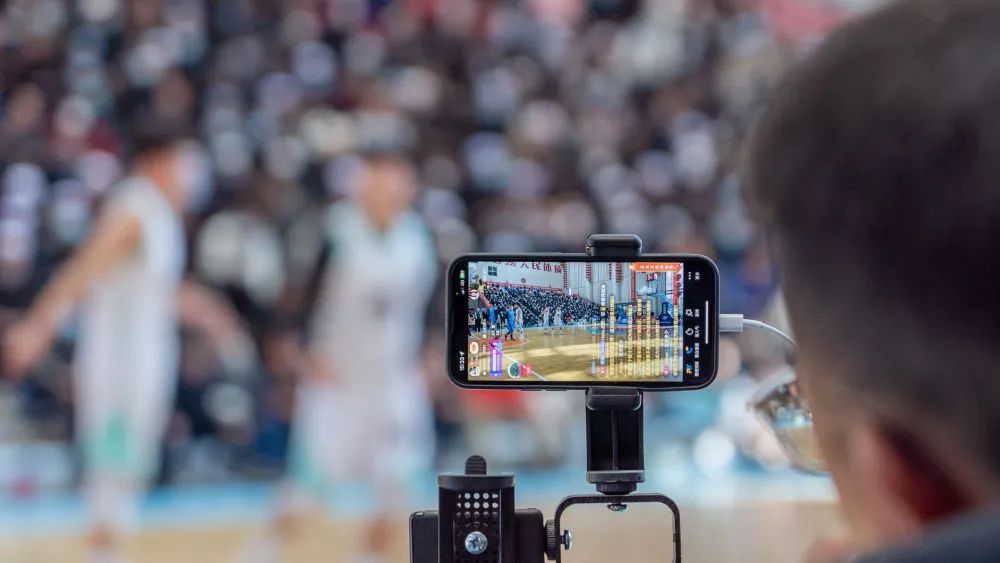 玩球直播打造球迷专属观赛平台互动弹幕畅快交流